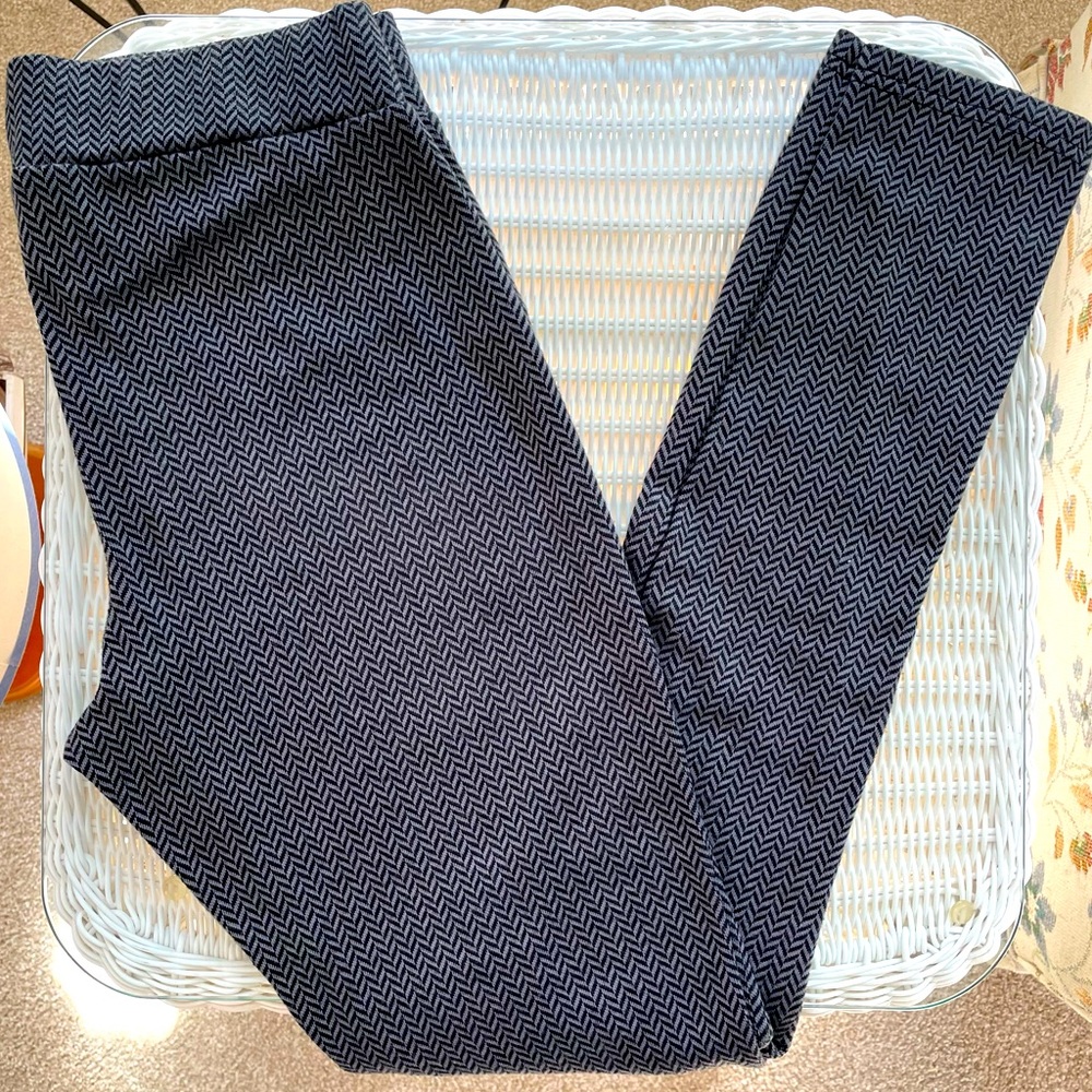 Women’s XL (fits like a large tho) Kavu leggings